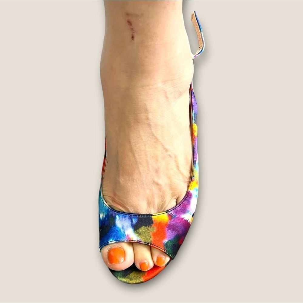 Multi color heels size 7
